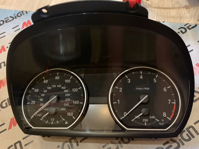 Приборная панель с датчиком температуры масла BMW 135i 62109220946