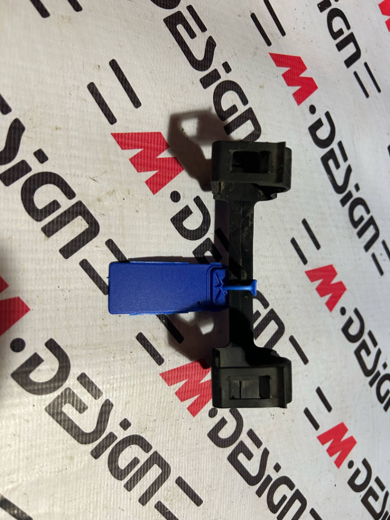 Кронштейн трубопровода ABS/BVA bmw 34526778391