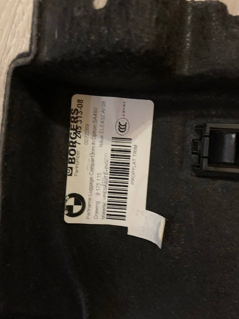 Обшивка багажного отделения Левая BMW F25 51477245313