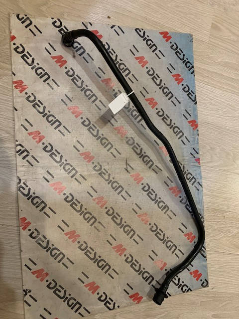 Трубка вентиляции BMW F20 F30 11157614690