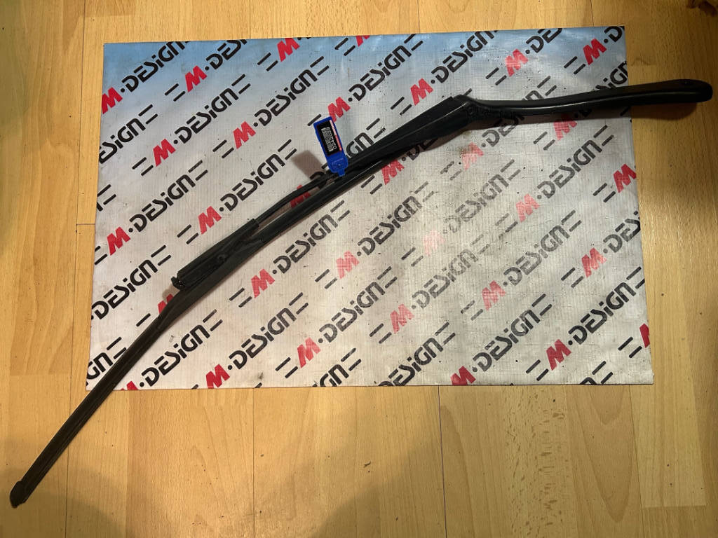 Рычаг стеклоочистителя сторона водителя Bmw