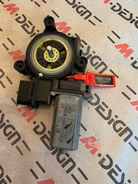 Моторчик стеклоподъёмника передний правый BMW F30 67627406634