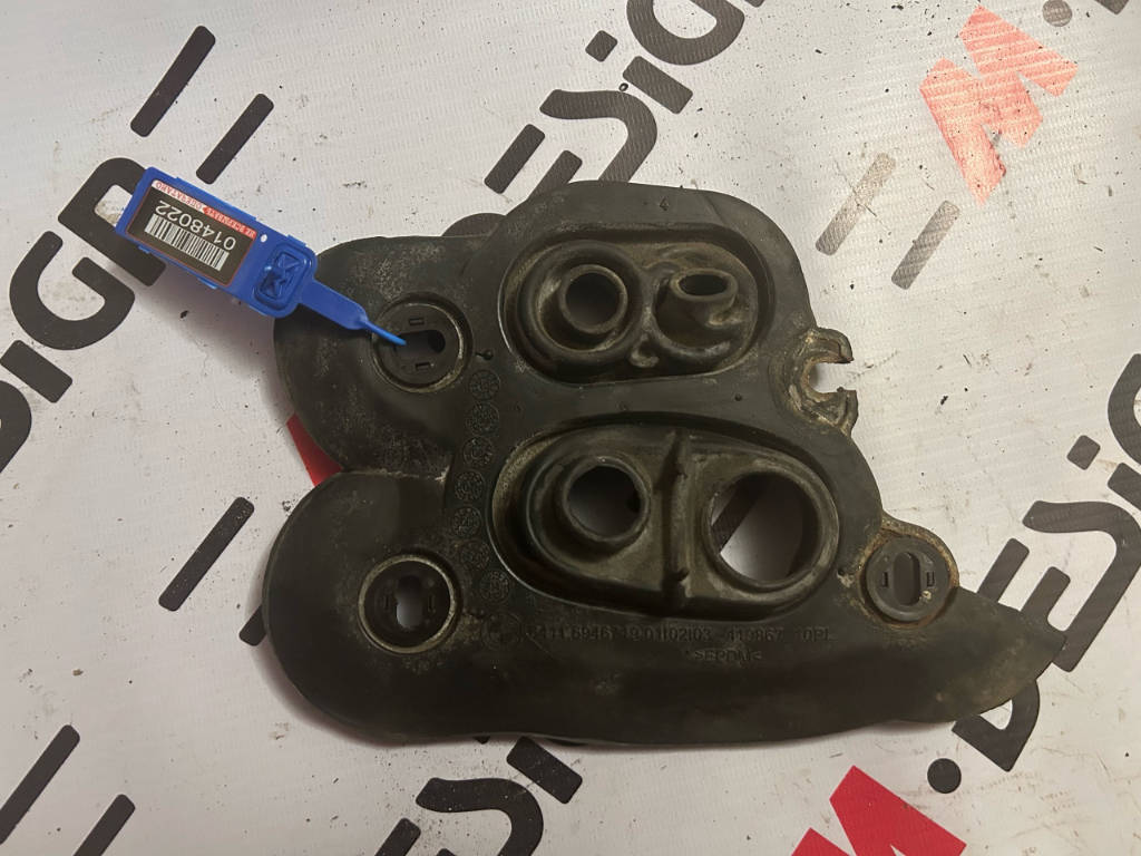 Уплотнительная пластина кондиционера bmw 64116946719