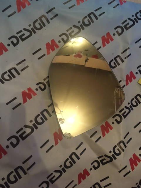 Зеркальный элемент правый 51167363784 BMW