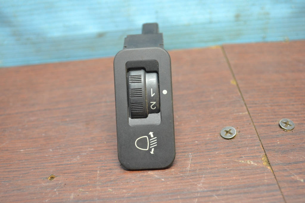 Кнопка регулировки фар Peugeot 206