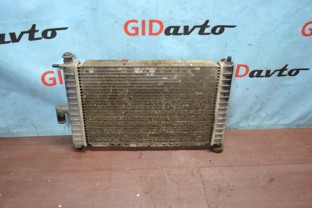 Радиатор охлаждения двигателя Daewoo Matiz