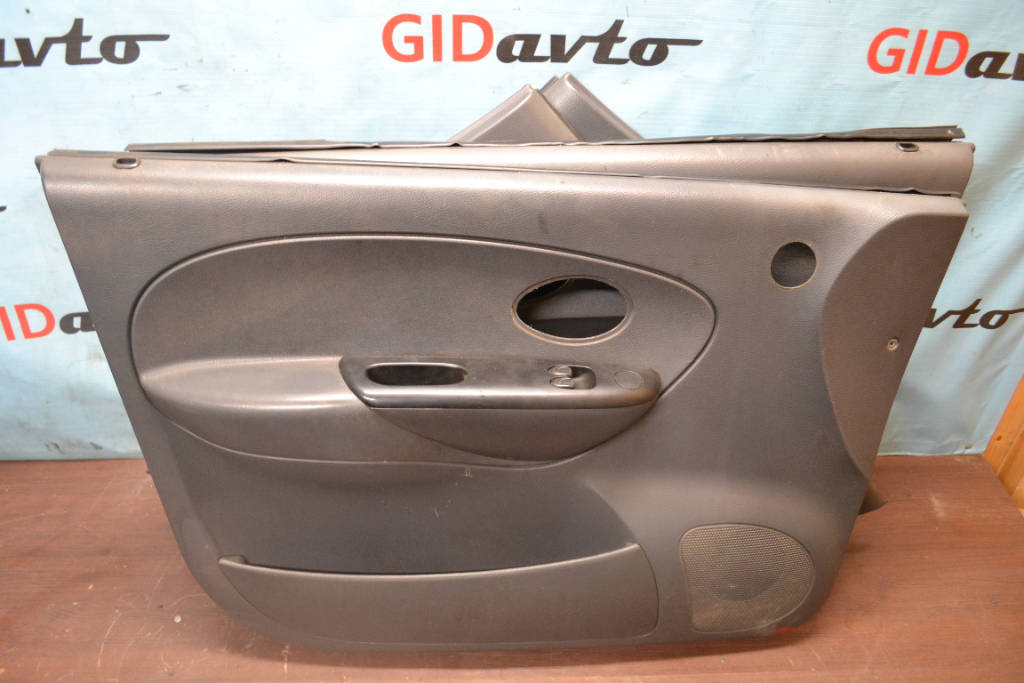 Обшивка двери комплект Daewoo Matiz