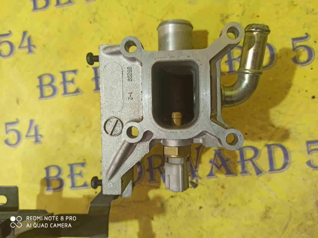 Фланец системы охлаждения пробег 15т.км,L3271517Z Mazda Axela 2003 BKEP LFDE