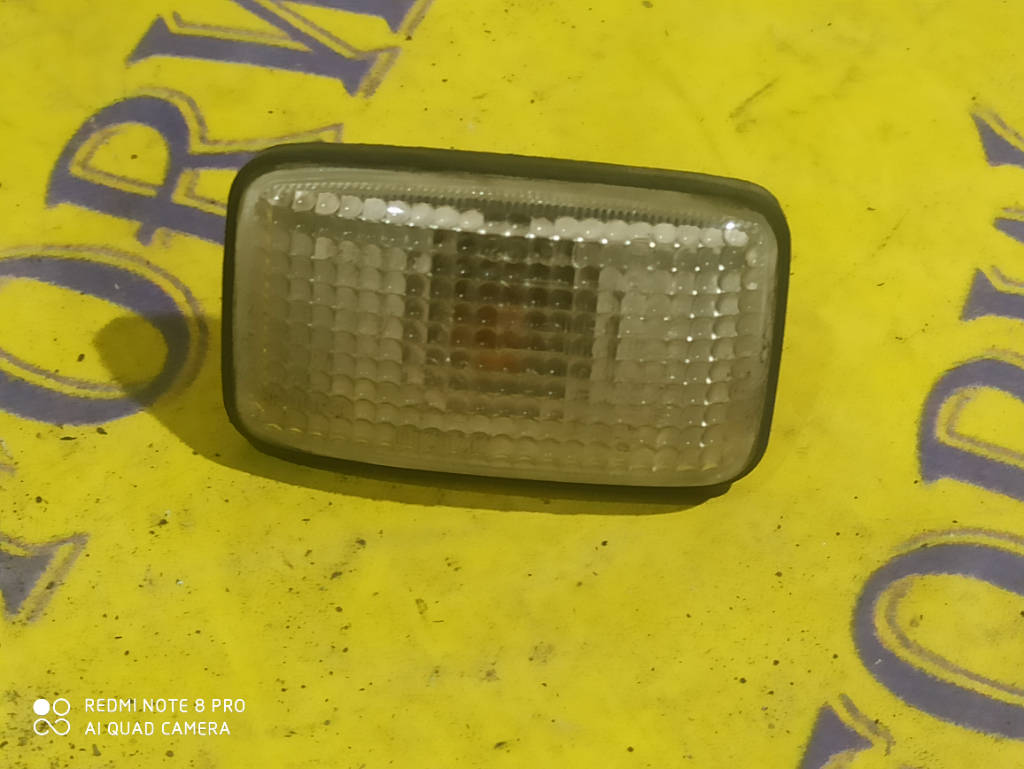 Повторитель поворота в крыло 26160EQ000 Nissan X-Trail 2003 NT30 QR20DE