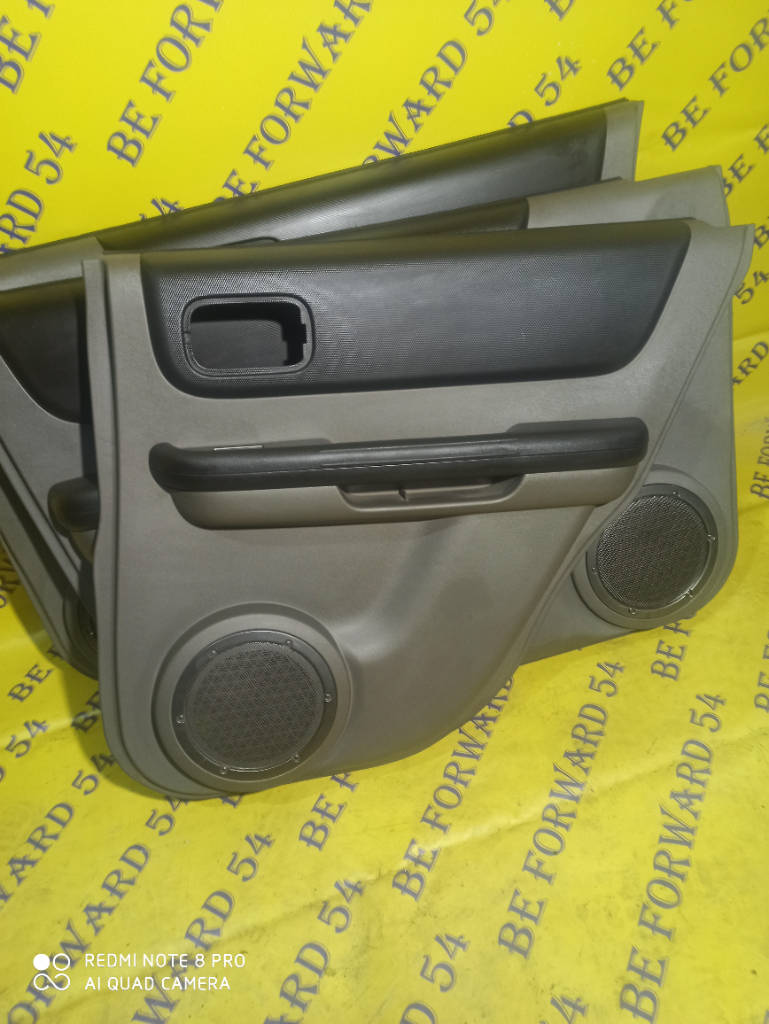 Обшивка двери правая задняя 829001A363 Nissan X-Trail 2004 NT30 QR20DE