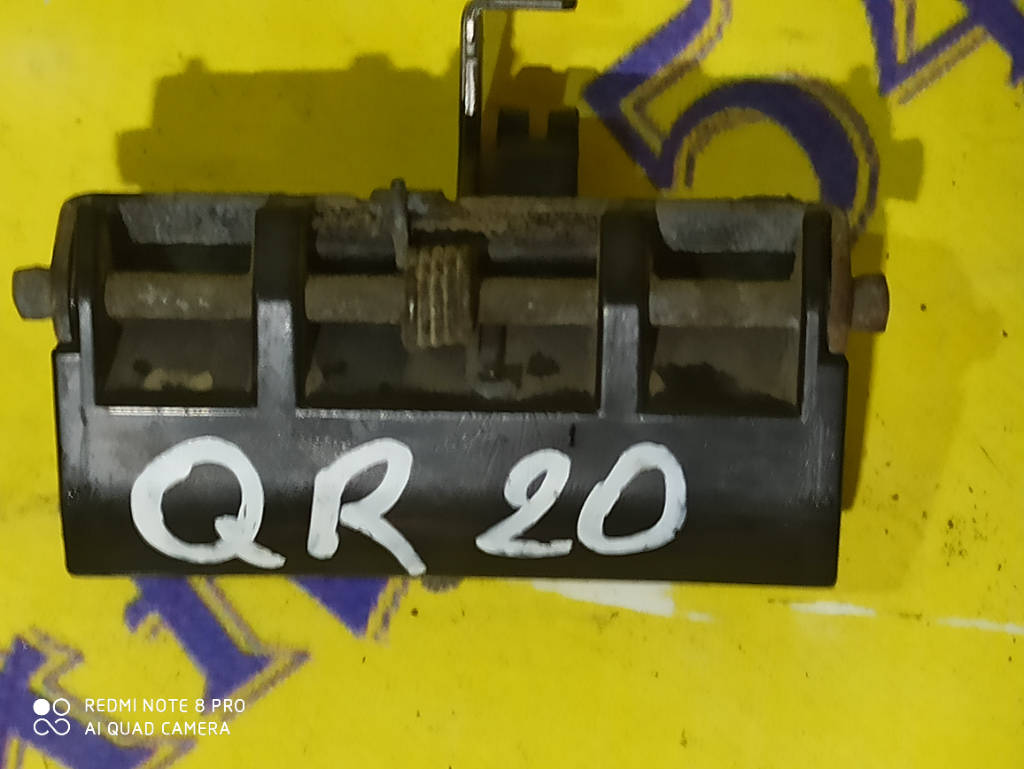 Ручка багажника 906068H300 Nissan X-Trail 2002 NT30 QR20DE