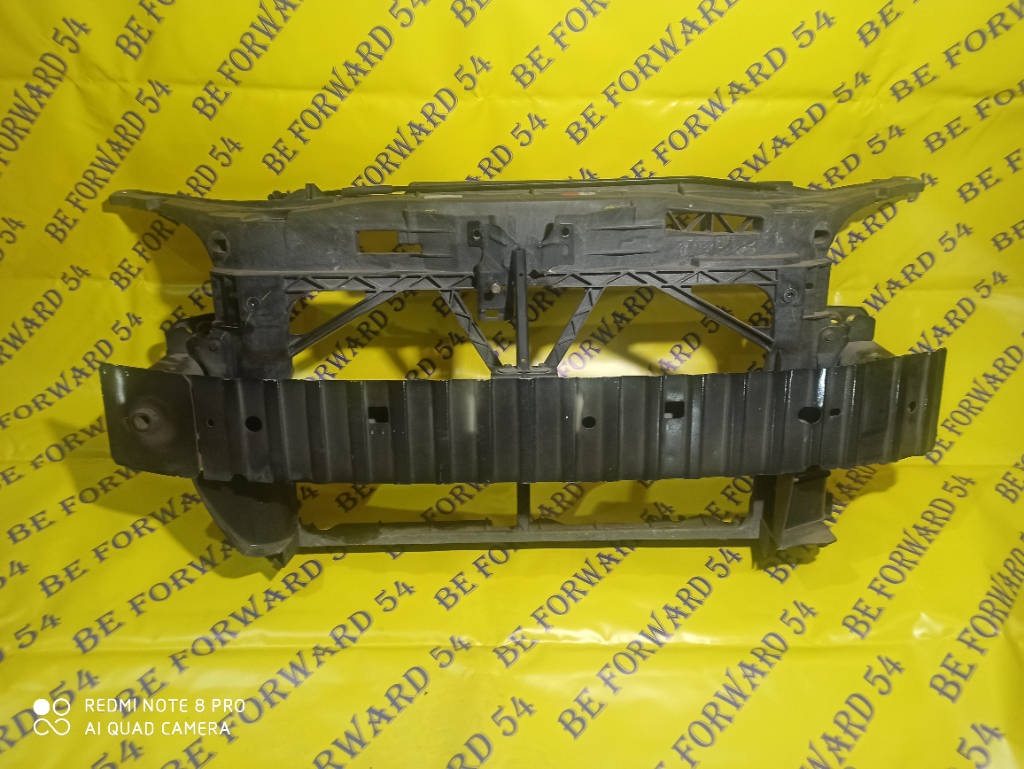 Рамка радиатора Mazda Axela 2006 BKEP LFDE