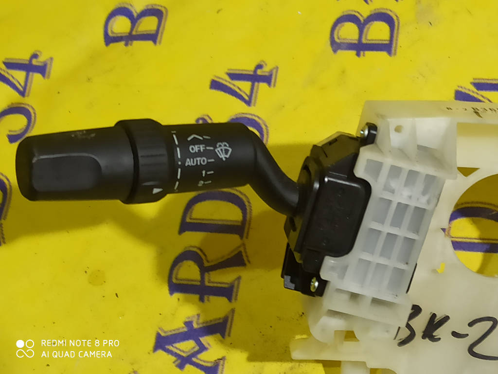 Блок подрулевых переключателей дворники, B32H66128 Mazda Axela 2006 BKEP LFVE