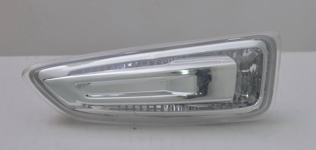 Поворотник левый передний 18A636012b Opel Astra 2009- J