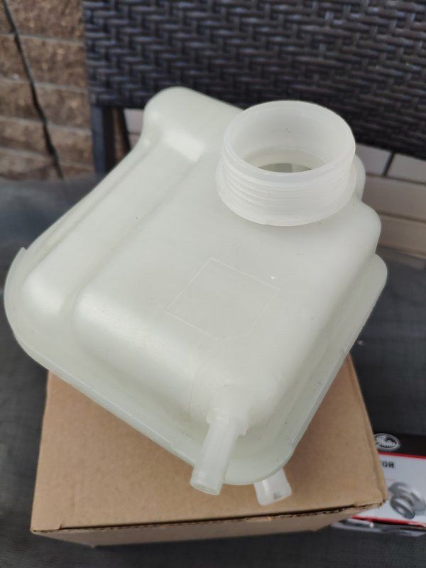 Бачок омывателя Nissan Qashqai 2759ZB1