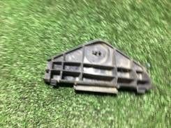 Кронтейн бампера Toyota Ipsum 2001-2009 5215828010 ACM20