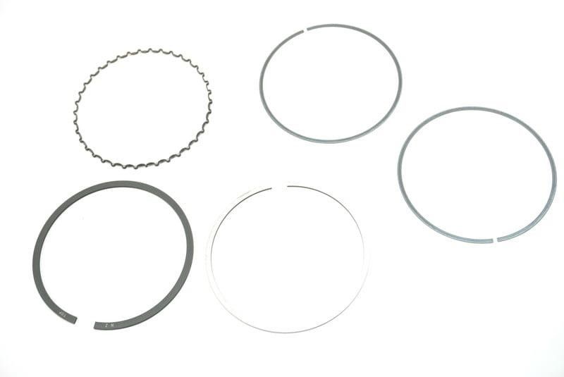 Кольца поршневые Mercedes Benz Sprinter 95-11 9697000 W901