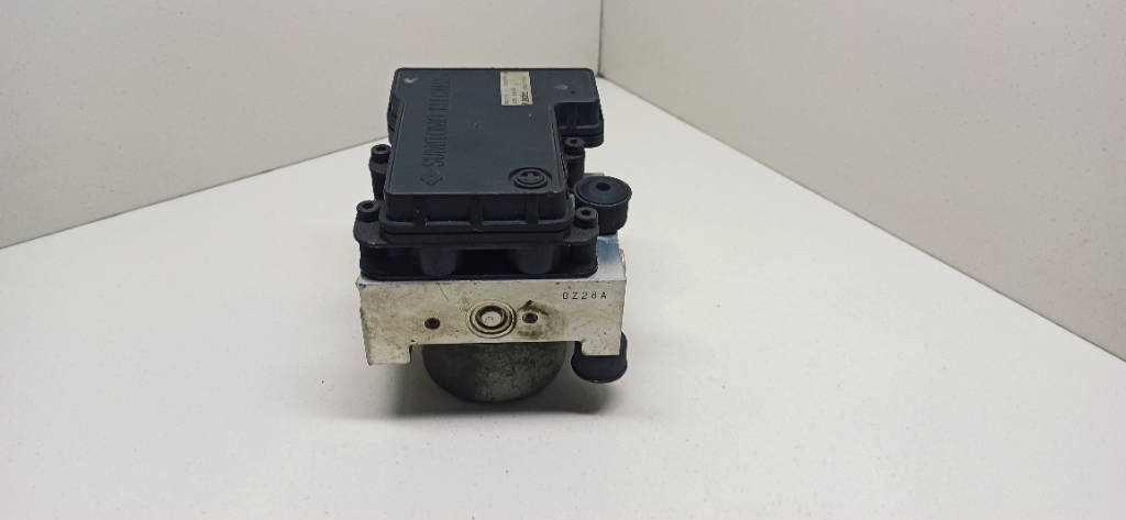Блок ABS D271437A0 Mazda Demio DW3W B3E