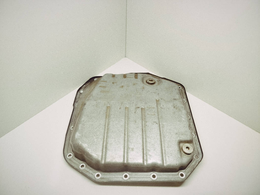 Поддон коробки переключения передач 35106-44021 Toyota Noah ZRR70G 3ZRFE