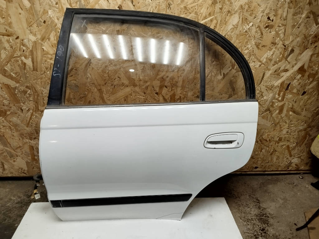Дверь боковая левая задняя 6700420660 Toyota Corona ST190