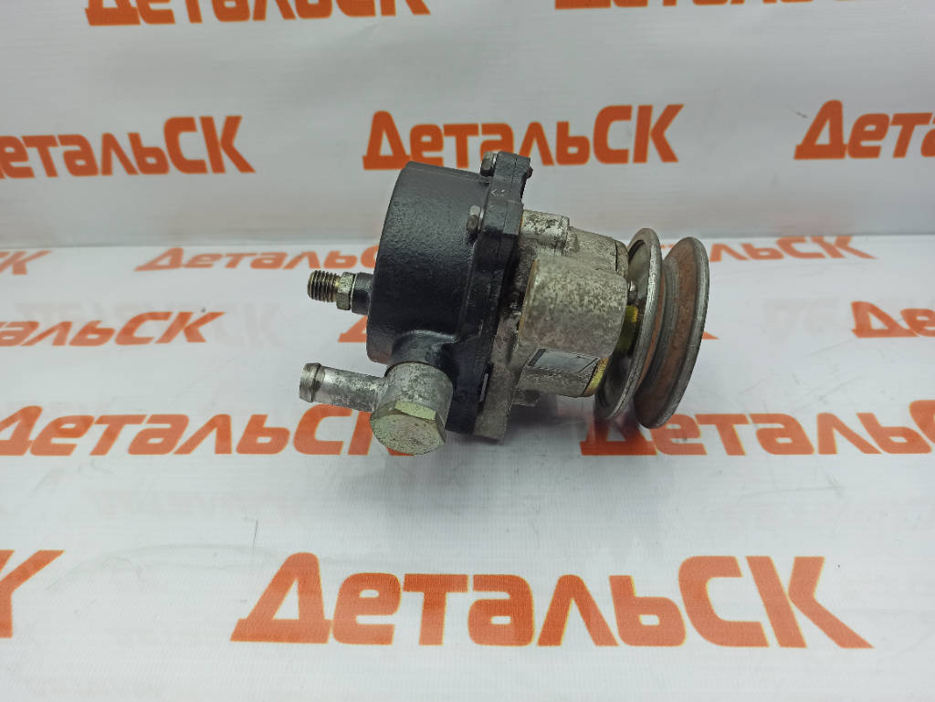 Насос вакуумный RF7118G00D Mazda Capella GV8W RF