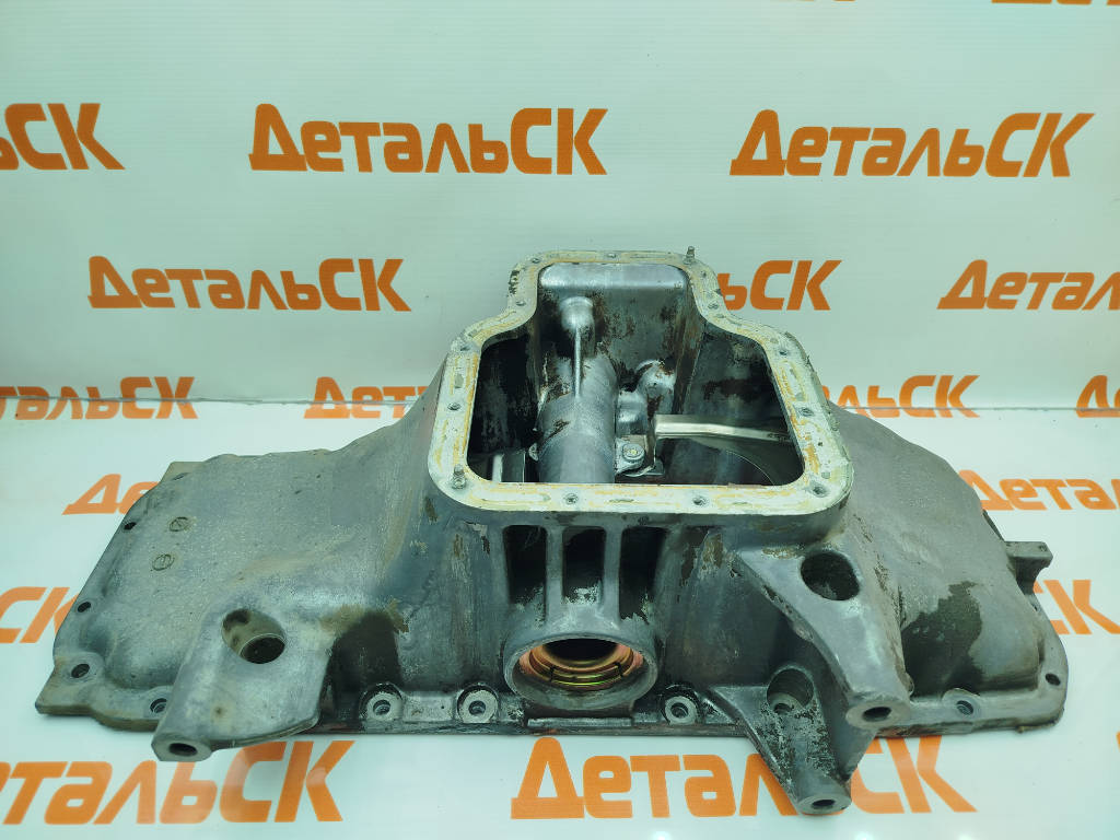 Поддон 12101-70080 Toyota Mark II GX105 1GFE