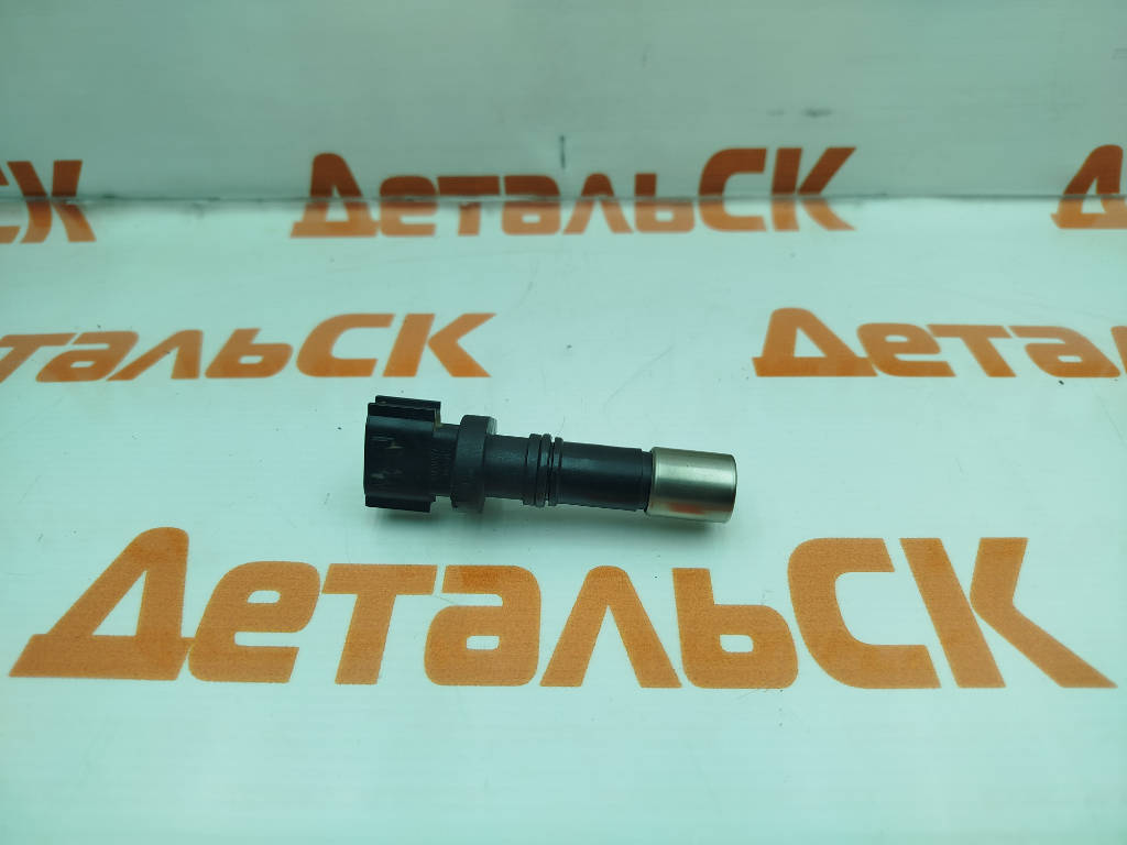 Датчик положения коленвала 13401-37031 Toyota RAV4 ZSA30 3ZRFAE