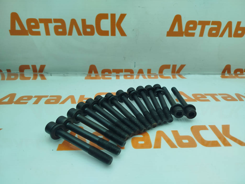 Болт головки блока цилиндров 90110-10003 Toyota Mark II GX90 1GFE