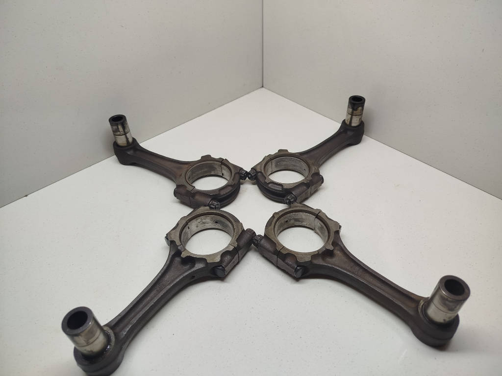 Шатун 13201-79145 Toyota Vista SV32 3SFE