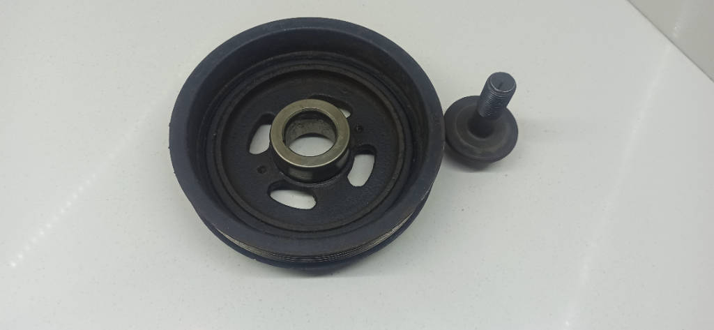 Шкив коленвала Nissan X-trail