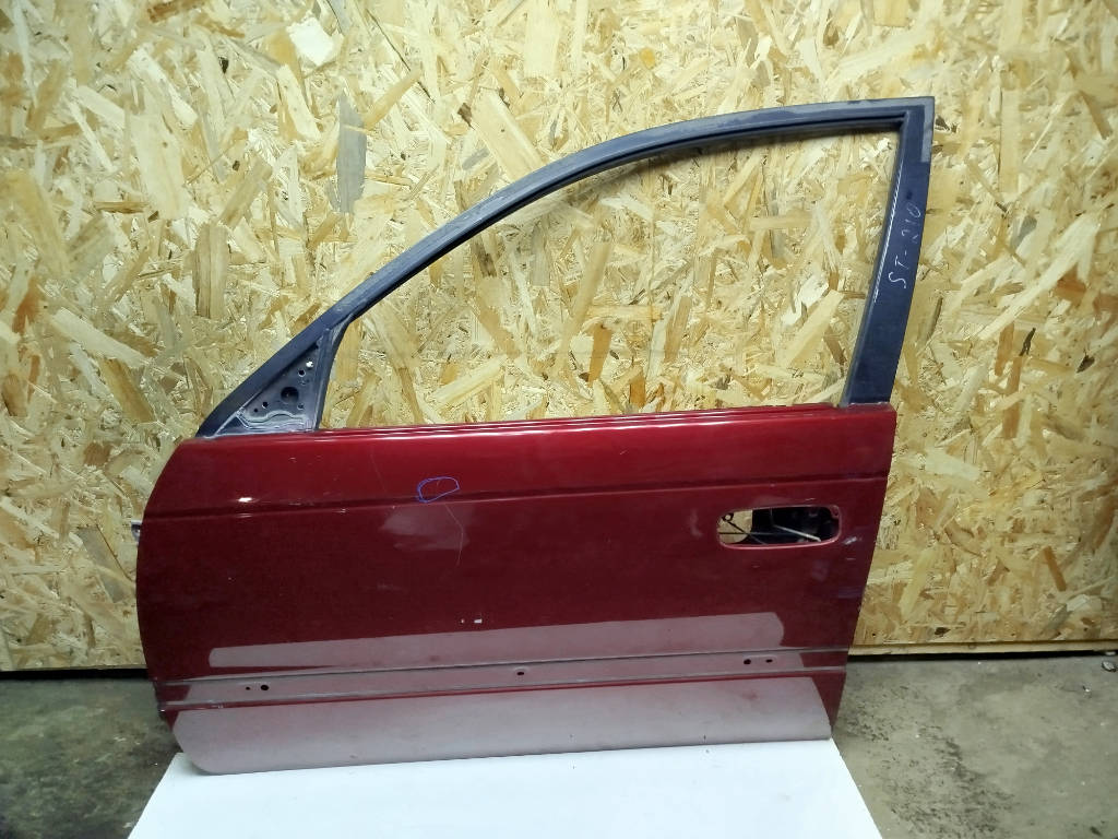 Дверь боковая левая передняя 6700221070 Toyota Caldina ST210
