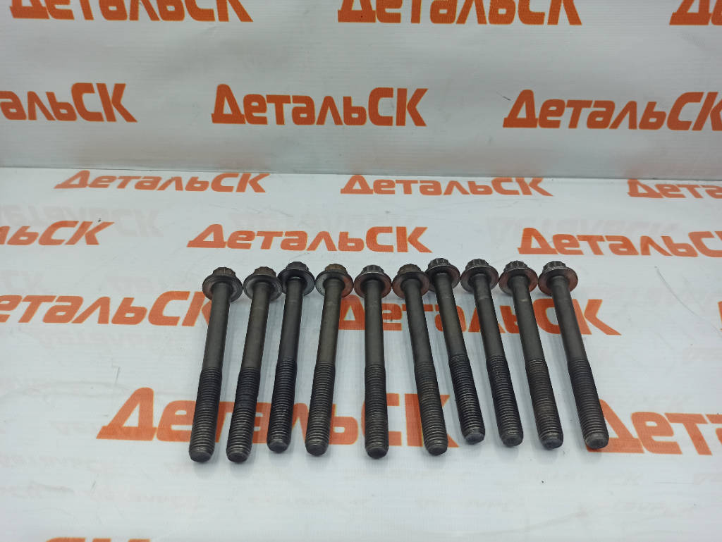 Болт головки блока цилиндров PN1110135B Mazda Capella GV8W RF