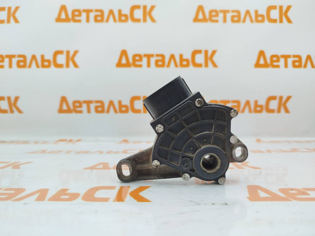 Датчик положения селектора АКПП 84540-52010 Toyota Corolla NZE121 1NZFE