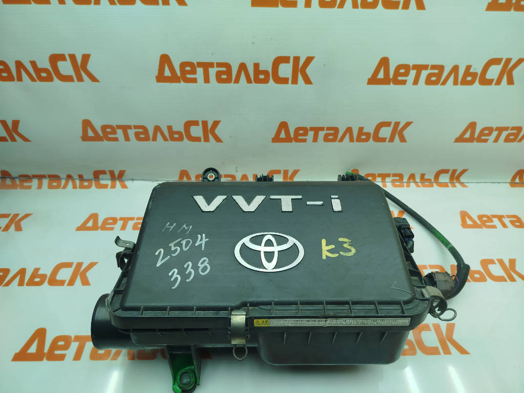 Корпус воздушного фильтра 17700-B1030 Toyota bB QNC20 K3VE