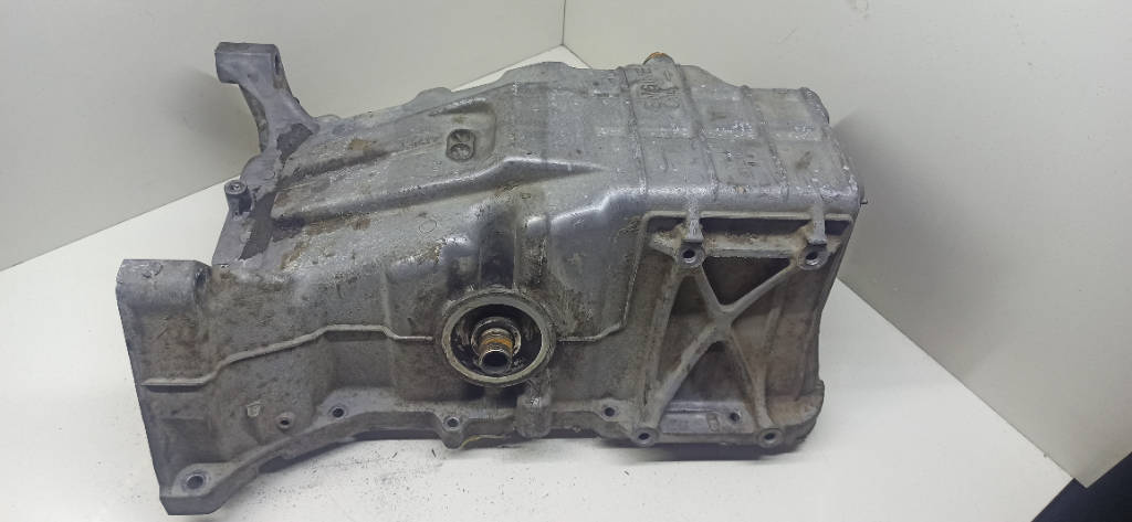 Поддон 11200PWA000 Honda Fit 2001 GD1