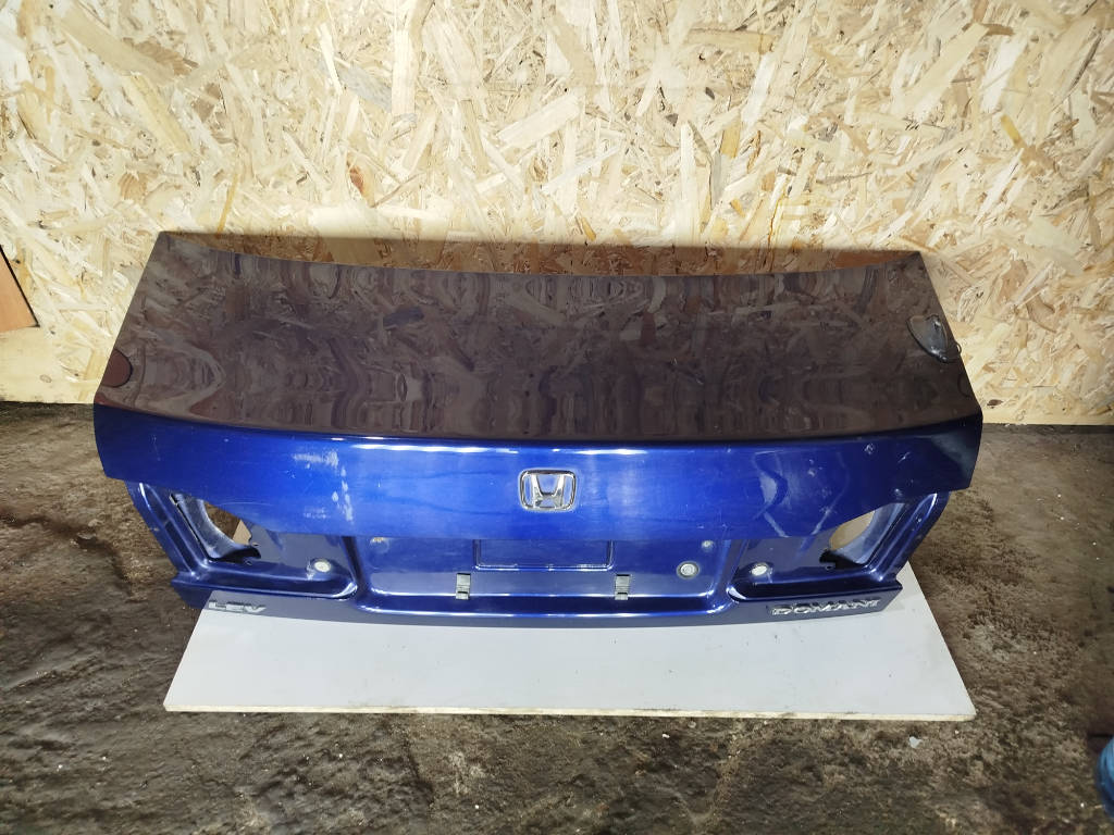 Крышка багажника 67004-20662 Honda Domani MB3