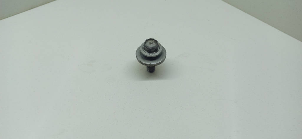 Болт коленвала 90119-14106 Toyota Ipsum 2002 ACM26 2AZFE