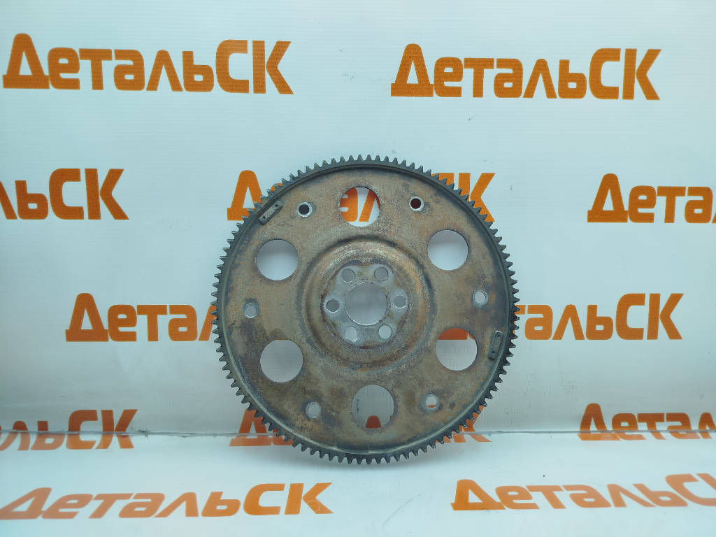 Маховик 32111-52030 Toyota Vitz SCP90 2SZFE