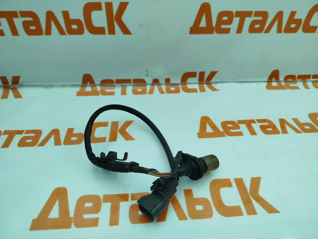 Датчик положения коленвала 90919-05030 Toyota Corolla Fielder ZZE122 1ZZFE