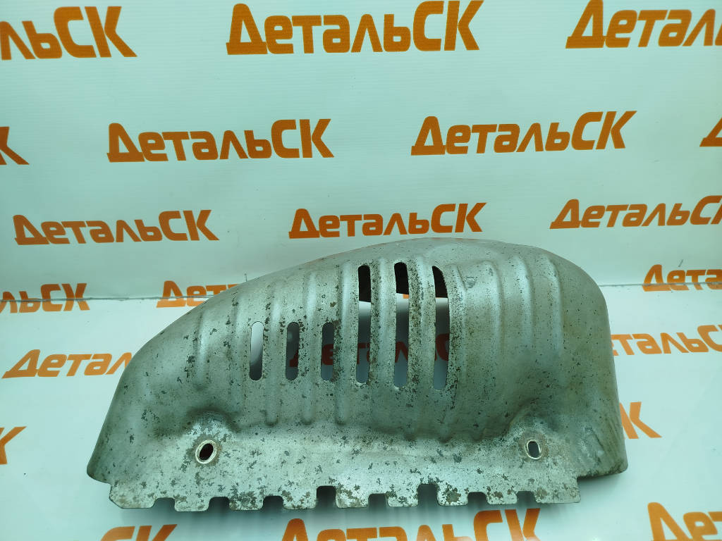 Защита выпускного коллектора 17167-70050 Toyota Mark II GX105 1GFE