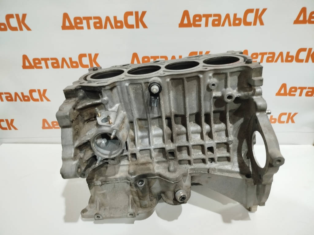 Блок цилиндров 11410-29135 Toyota Premio ZZT240 1ZZFE