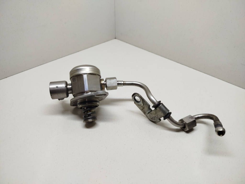 Насос топливный высокого давления 166301KC0A Nissan Serena MR20DD