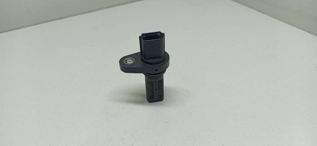 Датчик положения коленвала 1865A126 Mitsubishi Lancer 4B11