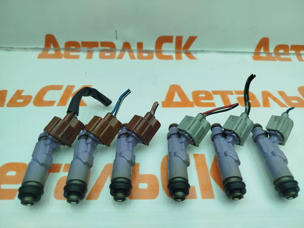 Форсунка 23209-70120 Toyota Mark II GX105 1GFE