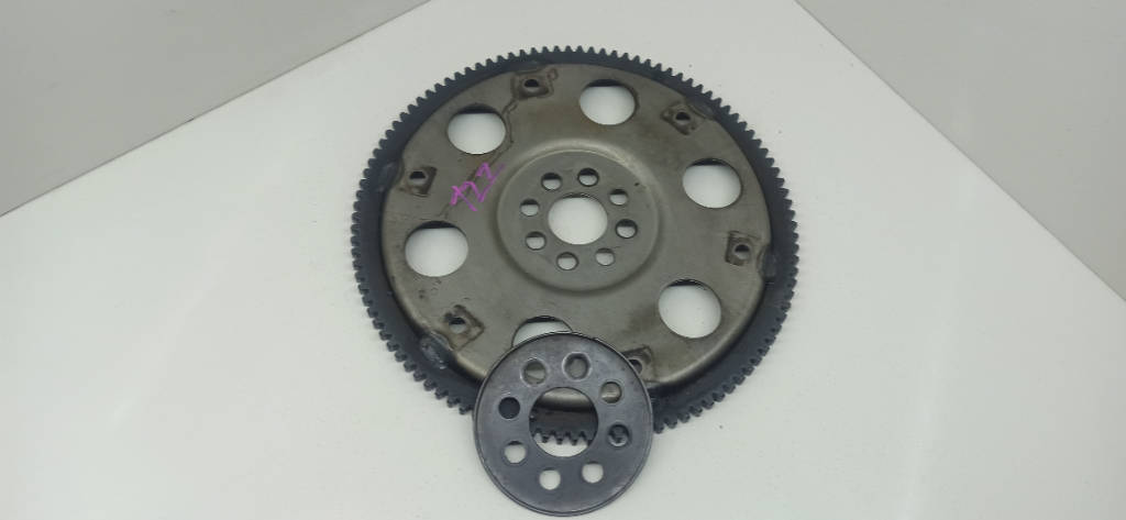 Маховик Toyota Corolla Fielder   1ZZFE