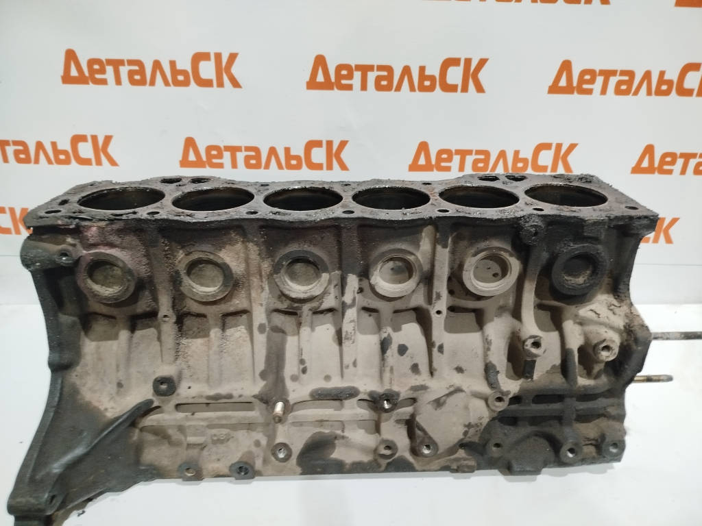 Блок цилиндров 11401-79415 Toyota Mark II GX90 1GFE