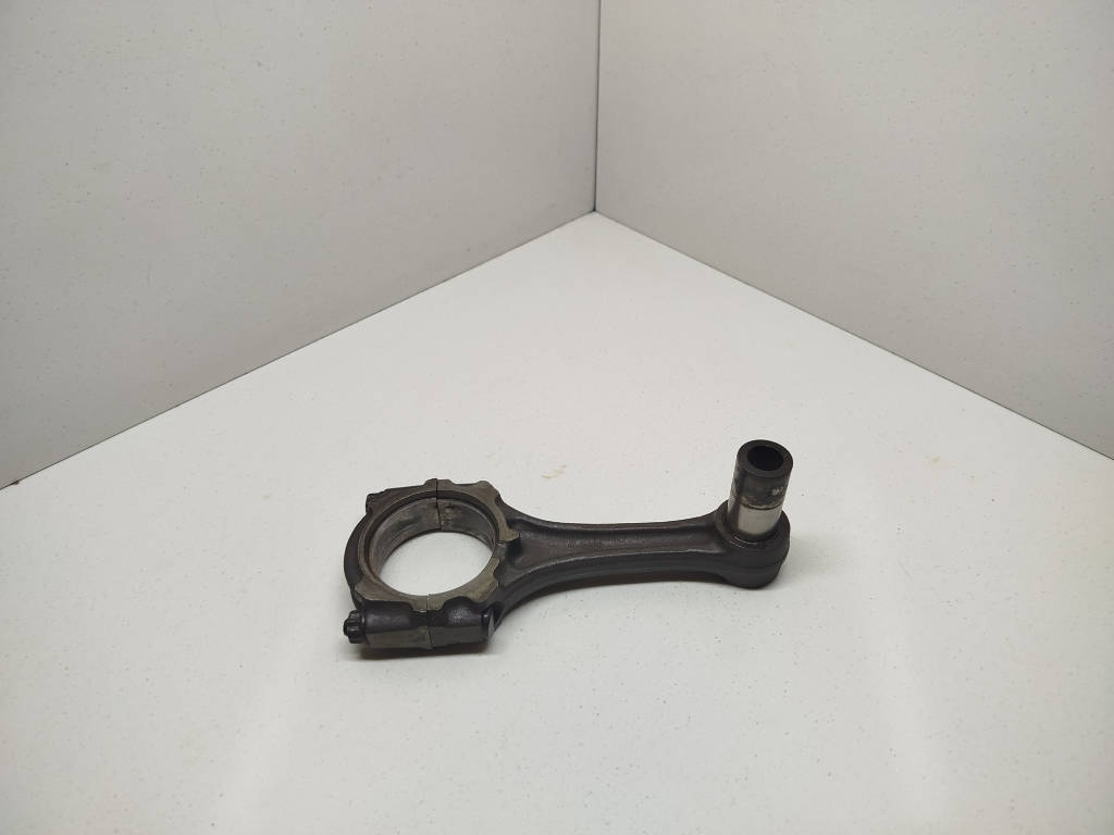 Шатун 13201-79145 Toyota Vista SV32 3SFE