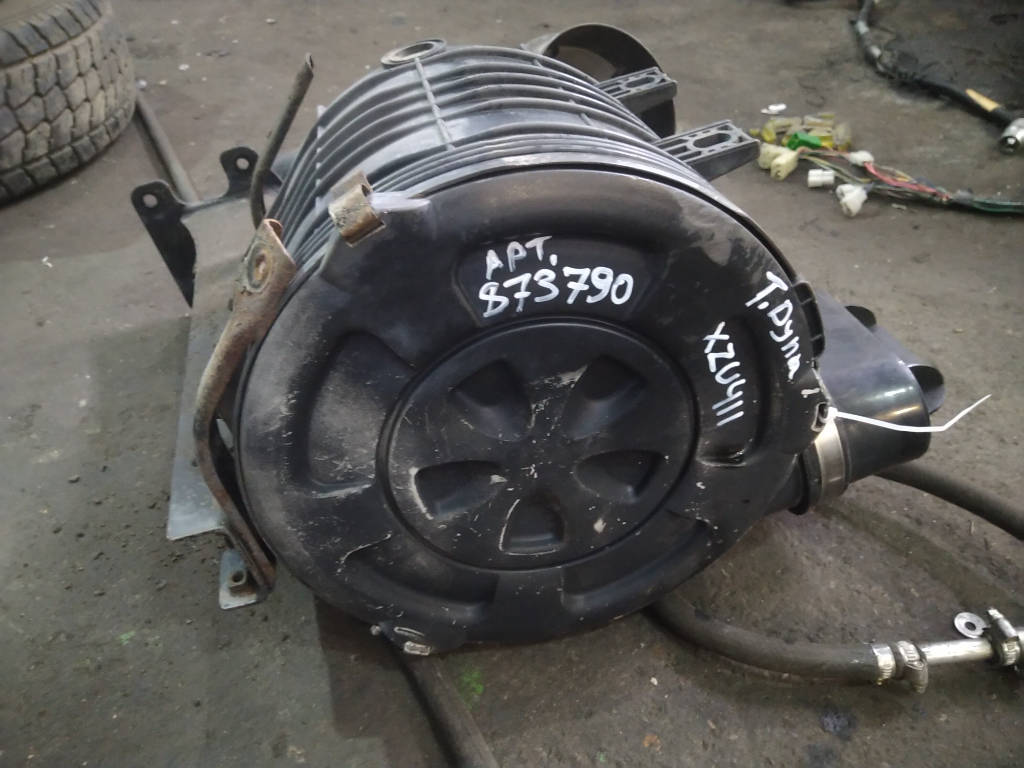 Корпус воздушного фильтра Toyota Dyna 2002 XZU411 S05D