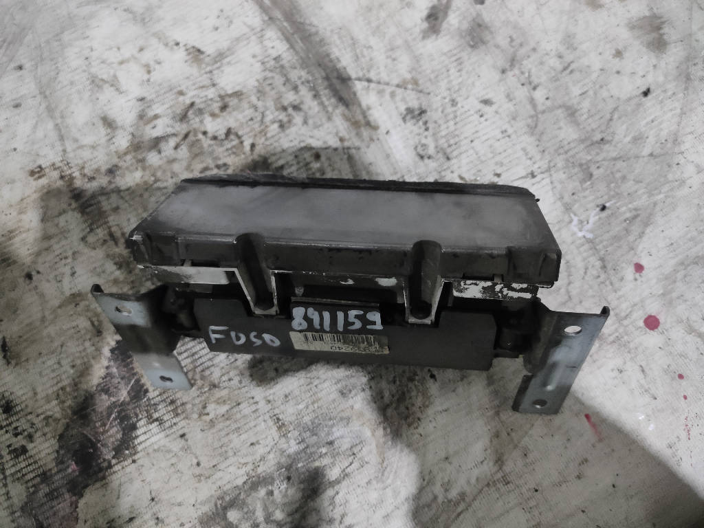 Дисплей MC859240 Mitsubishi Fuso зимние разборные