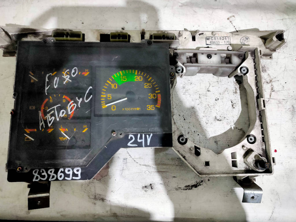 Панель приборов MC858261 Mitsubishi Fuso